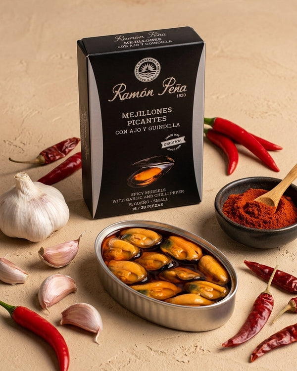 Ramón Peña (Silver Line): Spicy Mussels with Garlic and Chilli Pepper (16-20 pieces)